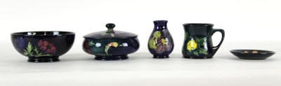 Lot 169 - A group of contemporary Moorcroft including a...