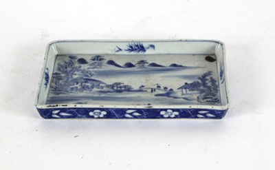Lot 187 - A Chinese blue and white tray decorated with a...