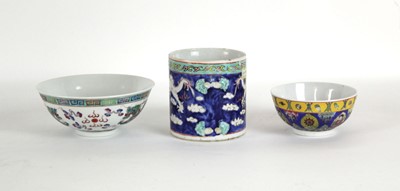 Lot 195 - A Chinese cylindrical container decorated in...