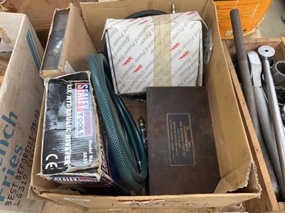 Lot 2368 - Box containing a quantity of air related...