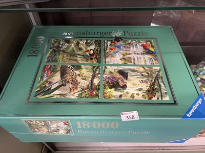 Lot 358 - A boxed 18,000 Ravensburger jigsaw puzzle...