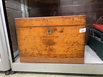 Lot 369 - A late-Victorian canteen box with assorted...