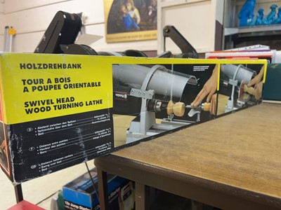 Lot 469 - A boxed swivel head Metabo wood turning lathe