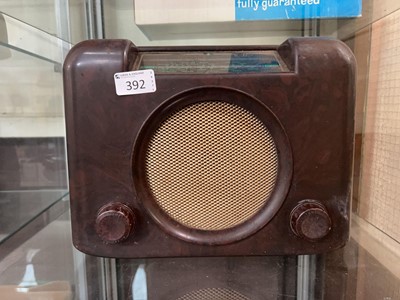 Lot 392 - A mid-20th century Bush bakelite cased radio