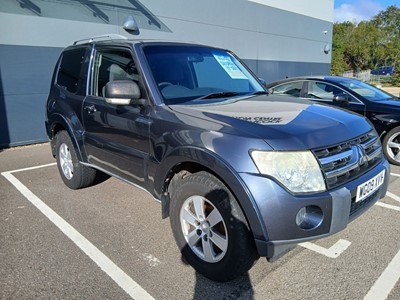 Lot (WG09 XVV) 2009 Mitsubishi Shogun 4Work DI-D...