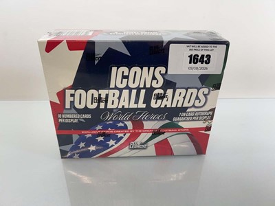 Lot 1643 - Club Legacyz Icons Football Cards World Heroes...