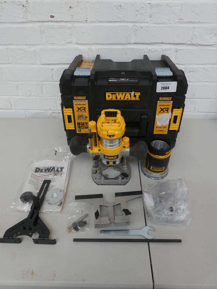 Lot A cased Dewalt DCW600 type 2 18v XR brushless...