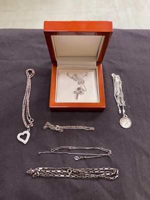 Lot 413 - A bag containing an assortment of white metal...