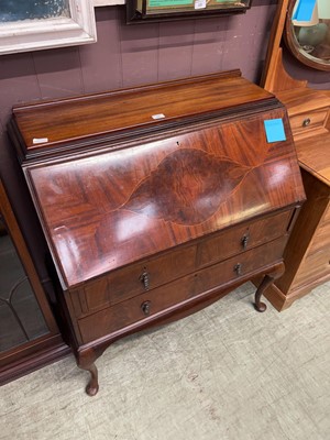 Lot 69 - An Edwardian mahogany and strung bureau with...