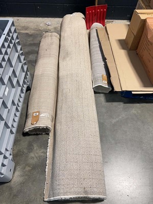 Lot 1255 - Large beige area rug