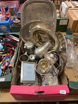 Lot 449 - A tray of metalware to include plated...