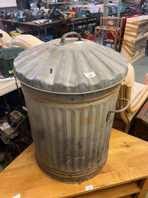 Lot 138 - A galvanized metal garden waste bin