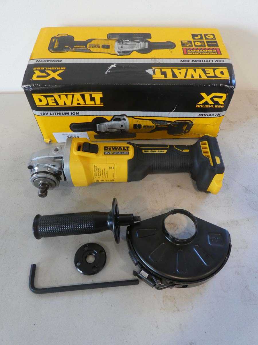 Lot A DeWalt DCG407 Type 1 18v XR Brushless Angle...