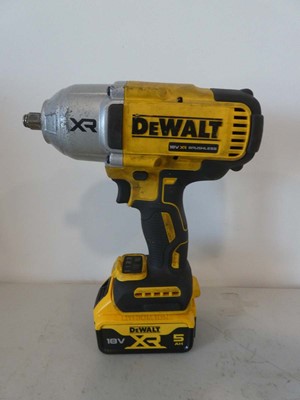 Lot A cased DeWalt DCF900P2T 18v XR Brushless 1/2"...