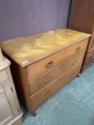 Lot 84 - A light oak chest of three drawers