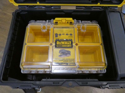 Lot A DeWalt DWST60480-1 tough system 2.0 6 piece...