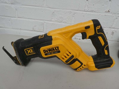 Lot A DeWalt DCS565 18v XR brushless circular saw...