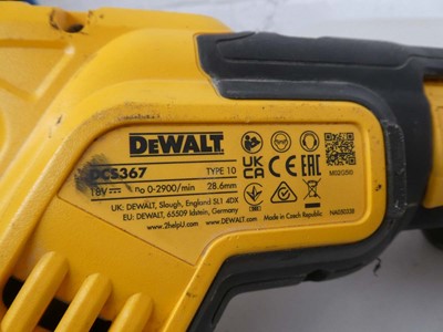 Lot A DeWalt DCS565 18v XR brushless circular saw...