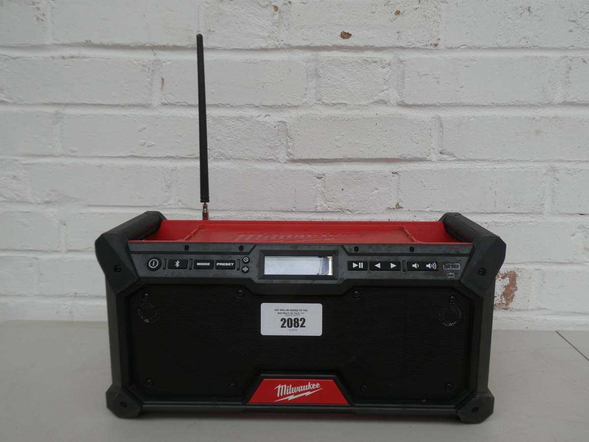 Lot A Milwaukee M18 RADDAB+G2 18v site DAB radio...