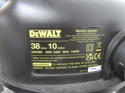 Lot DeWalt DXV38S 38L 240V Wet & Dry Vacuum...