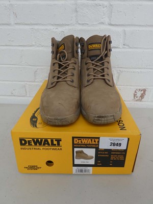 Lot Boxed pair of DeWalt Mason steel toe safety...