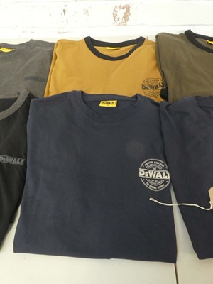 Lot 7x DeWalt branded t-shirts in...