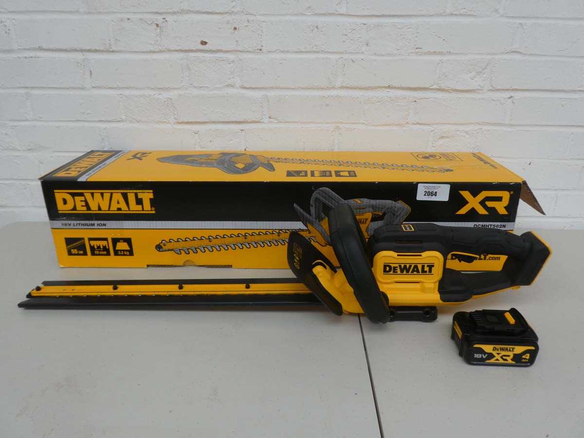 Lot DeWalt DCMHT562 Type 1 18V XR Brushless Hedge...