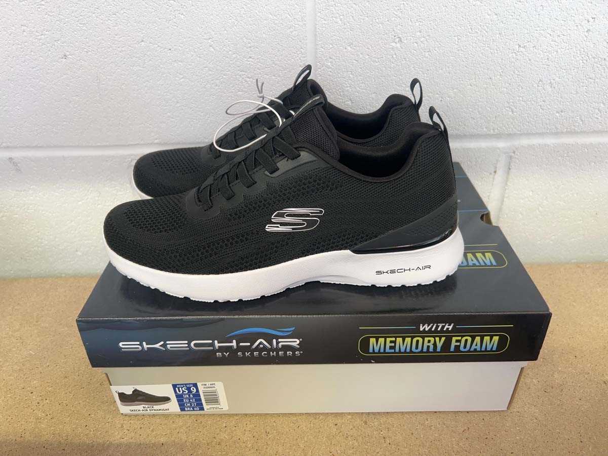 Lot Boxed pair of Skechers skech-air memory foam...