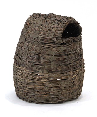 Lot 79 - A beekeeper's skep basket, h. 60 cm