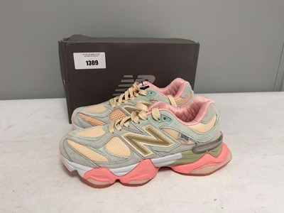 Lot 1309 - New Balance UK8 9060 trainers in mint green -...