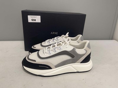 Lot 1314 - Arne UK8.5 technical runner 2.0 trainers in...