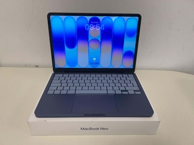Lot Apple 13-inch MacBook Neo, 8Gb memory, 256GB...
