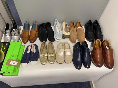 Lot 1327 - 12x Pairs of shoes to include Pavers, Ecco,...