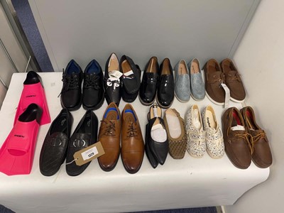 Lot 1329 - 12x Pairs of shoes to include Chatham, Jaeger,...