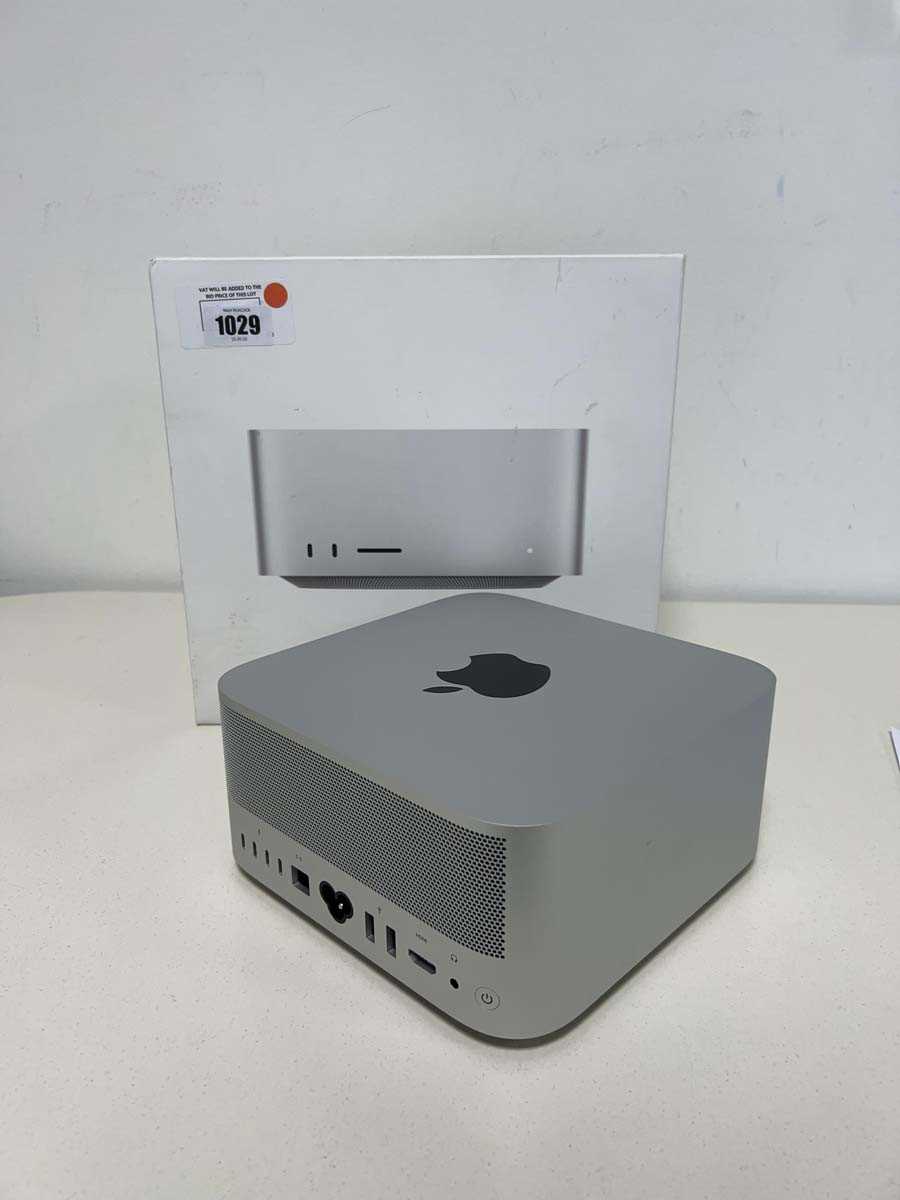 Lot Apple Mac Studio with Apple M1 Ultra chip,...