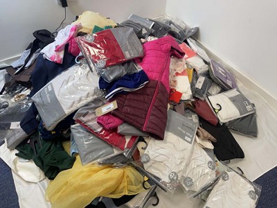 Lot 1338 - Pallet box (not included) containing mixed...