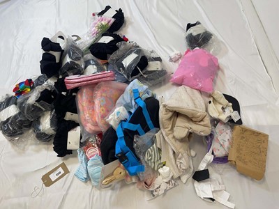 Lot 1340 - Baby & children's accessories