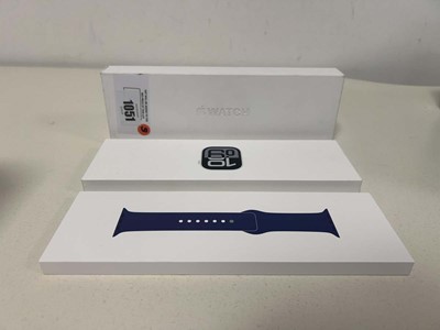 Lot Apple Watch Series 10, 46mm, Silver Aluminium...