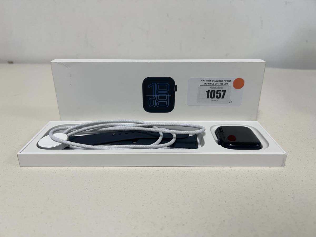 Lot Apple Watch SE3, 44mm, Midnight Aluminium Case,...