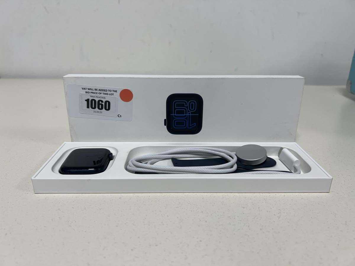 Lot Apple Watch SE3, 44mm, Midnight Aluminium Case,...