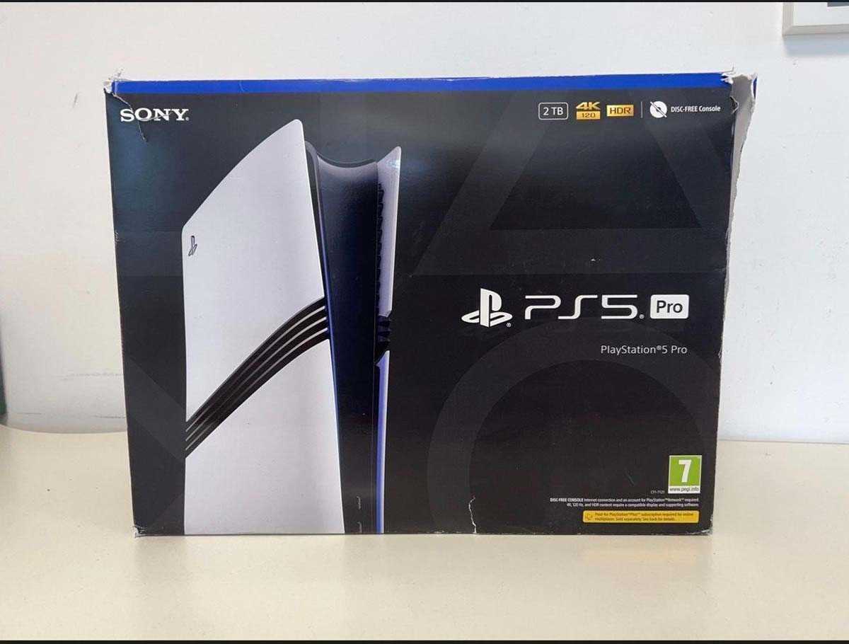 Lot SONY PlayStation 5 Digital Edition with...