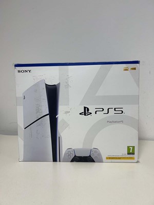 Lot SONY PlayStation 5 with wireless controller,...