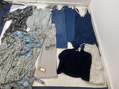 Lot 1351 - White Stuff and Abercrombie & Fitch clothing