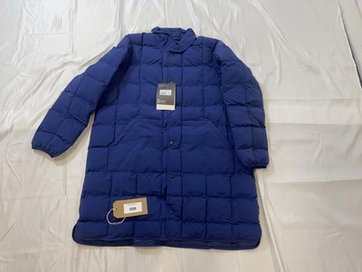 Lot 1356 - Finsiterre lapwing coat in deep blue size 6