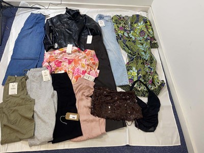 Lot 1363 - Zara & Sister Companies clothing