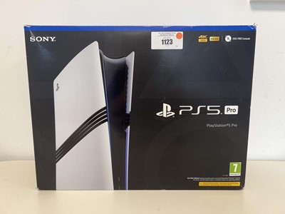 Lot SONY PlayStation 5 Pro with wireless...