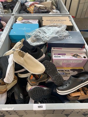 Lot 1993 - Pallet box (not included) containing mixed...