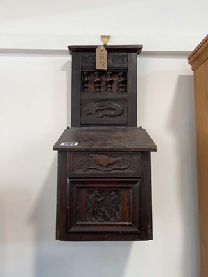 Lot 1009 - Carved hanging box
