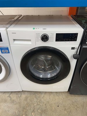 Lot 2002 - Samsung Smart Things washing machine in white...