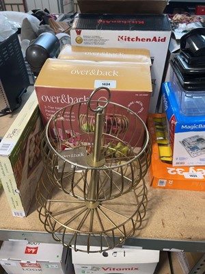 Lot 1434 - 2 boxed and 1 unboxed 2 tier Over & Back metal...